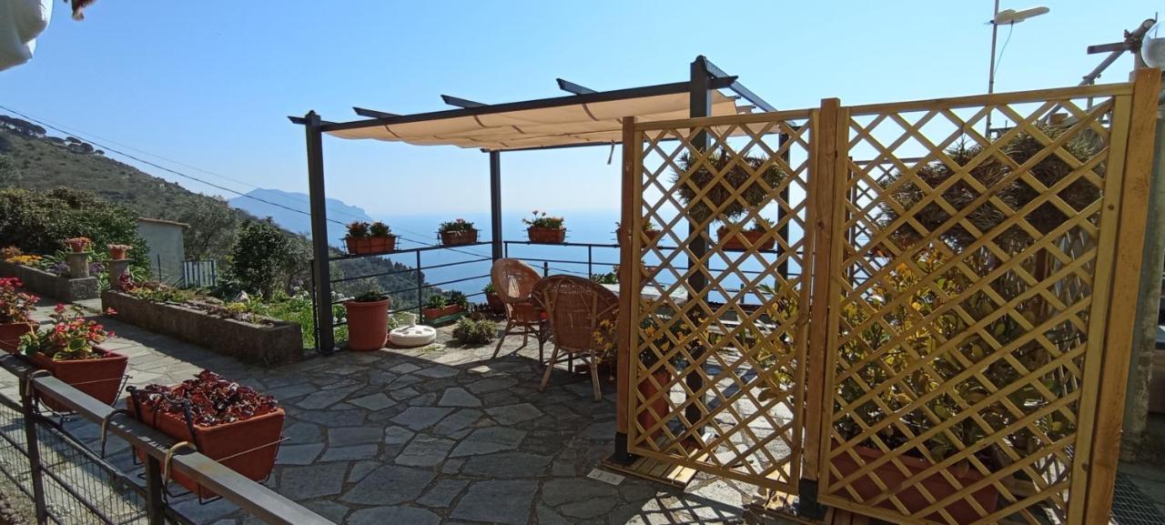 Апартаменты In Scia Costa Больяско Экстерьер фото